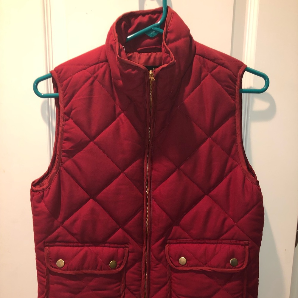 Maroon puffer vest